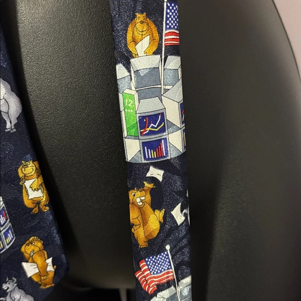 Fratello Vintage Stock Market Bulls and Bears Tie Necktie